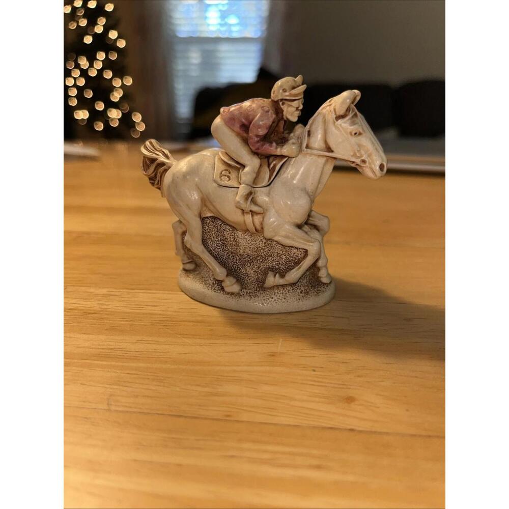 Harmony Kingdom Treasure  Trinket Box Horse Racing Figurine Made in England